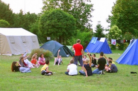 Espace jeunesse, structure, accueil ado, maison de quartier, jaunay clan