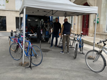 mai à vélo, atelier réparation vélo, jaunay-marigny