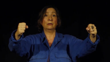 Photo de Sophie Courtois sur scène pour son spectacle 